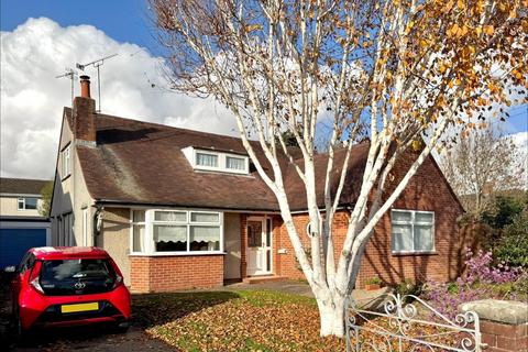 4 bedroom detached bungalow for sale, Britten Road, Penarth