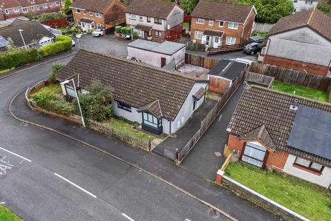 undefined, Lon Enfys, Swansea SA7