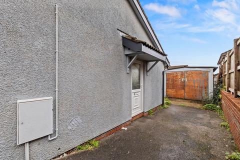 undefined, Lon Enfys, Swansea SA7