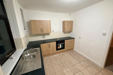 3 bedroom terraced house to rent, Homestead Road, Sheffield, S5