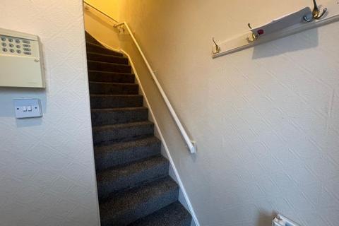 3 bedroom terraced house to rent, Homestead Road, Sheffield, S5