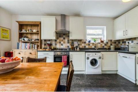 102 Second Avenue, London, E12 6EL