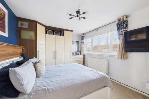 2 bedroom semi-detached house for sale, Hengrove Crescent, Ashford, Middlesex, TW15