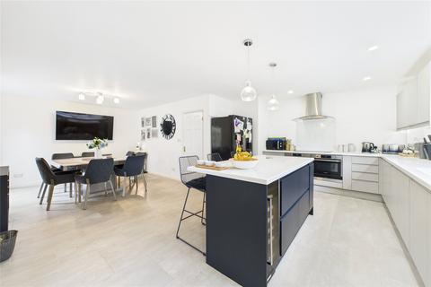 Finchampstead, Wokingham, Berkshire, RG40
