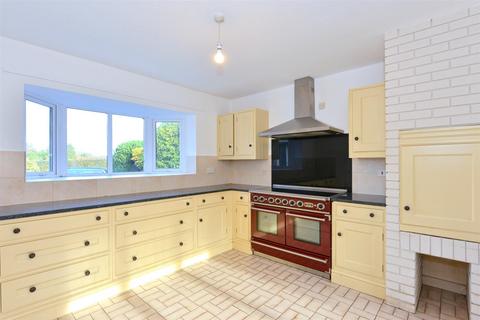 undefined, Lyth Bank, Lyth Hill, Shrewsbury