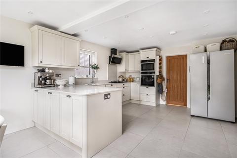4 Brookview South, Coldwaltham, Pulborough, RH20 1LX