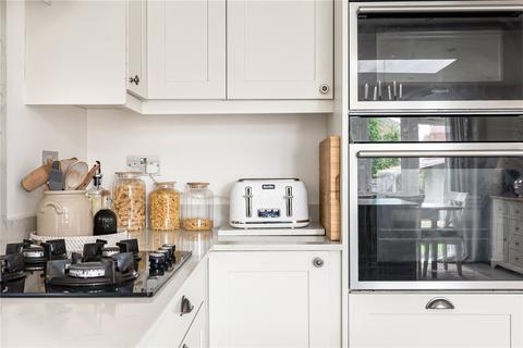 4 Brookview South, Coldwaltham, Pulborough, RH20 1LX