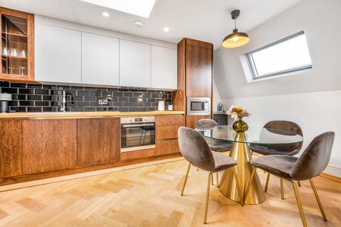 1 bedroom flat to rent, Lavender Hill, London SW11