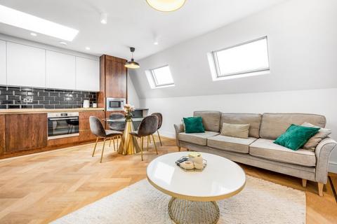 1 bedroom flat to rent, Lavender Hill, London SW11