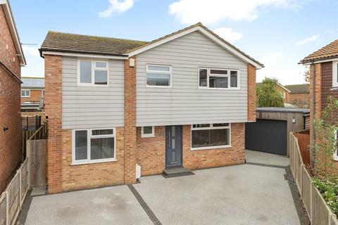 4 bedroom detached house for sale, Malvern Park, Herne Bay