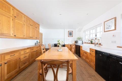 6 bedroom detached house for sale, Icknield Way, Letchworth Garden City, Hertfordshire, SG6