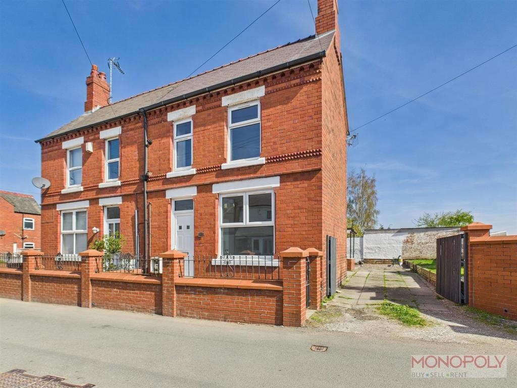 CAM04439 G0-PR0017-STILL018.jpg