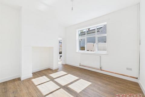 undefined, Chapel Street, Ponciau