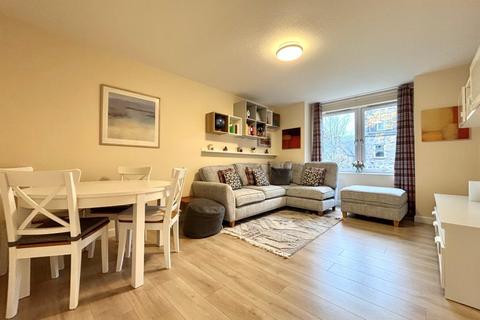 2 bedroom flat to rent, Caroline Apartments, Forbes Street, Aberdeen AB25
