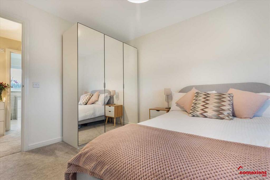 Bedroom Two (2)