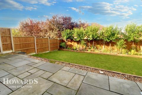 undefined, Kestrel Close, Harleston