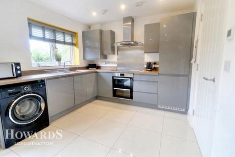 undefined, Kestrel Close, Harleston