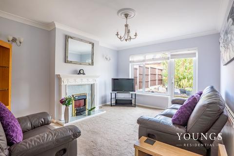 undefined, Eastwood Park Close, Leigh-On-Sea, SS9