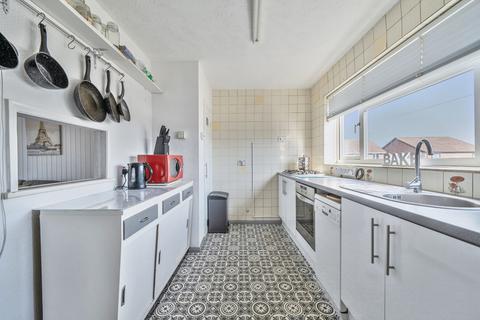 2 bedroom end of terrace house for sale, Eastbrook Close, Hampshire PO12