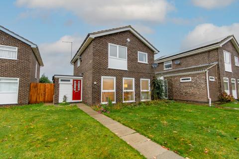 3 bedroom detached house for sale, Auborn Gardens, Peterborough, PE3
