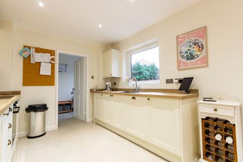 3 bedroom detached house for sale, Auborn Gardens, Peterborough, PE3