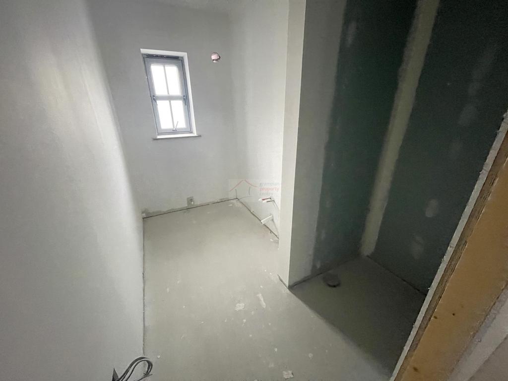 Shower room.JPG