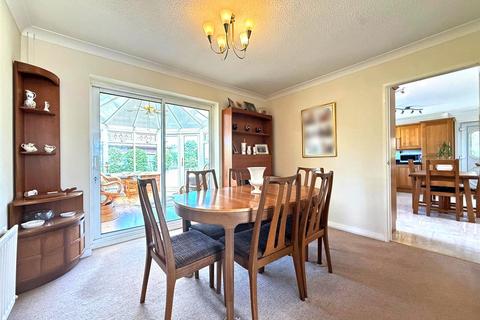 4 bedroom detached house for sale, Fairlawn Avenue, Washford Park Meole Village, Shrewsbury