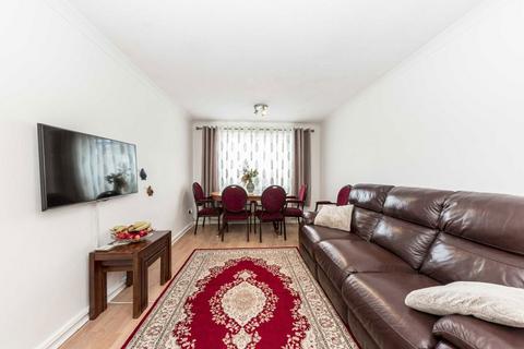 2 bedroom flat to rent, Surbiton Road, Kingston Upon Thames KT1