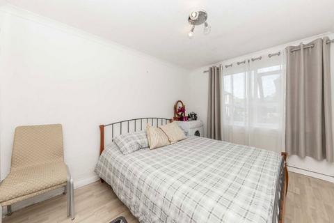 2 bedroom flat to rent, Surbiton Road, Kingston Upon Thames KT1