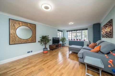 2 bedroom flat to rent, Knights Park, Kingston Upon Thames KT1