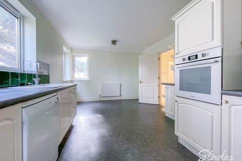 2 bedroom apartment to rent, Byron House, 28 Boscombe Cliff Road, Boscombe