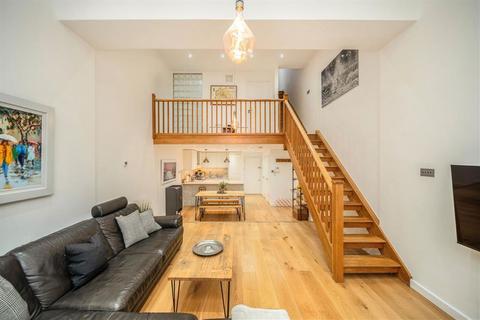 3 bedroom flat for sale, City Road, London EC1V