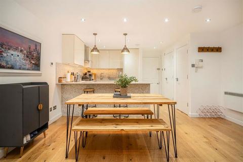 undefined, City Road, London EC1V
