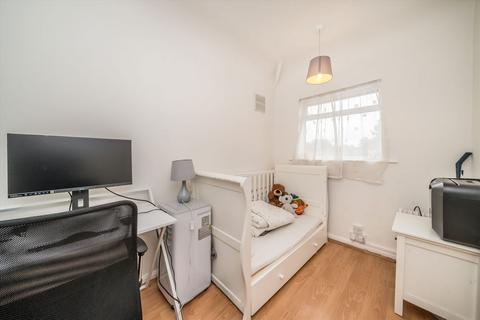 3 bedroom end of terrace house for sale, Lower Marsh Lane, Kingston Upon Thames KT1