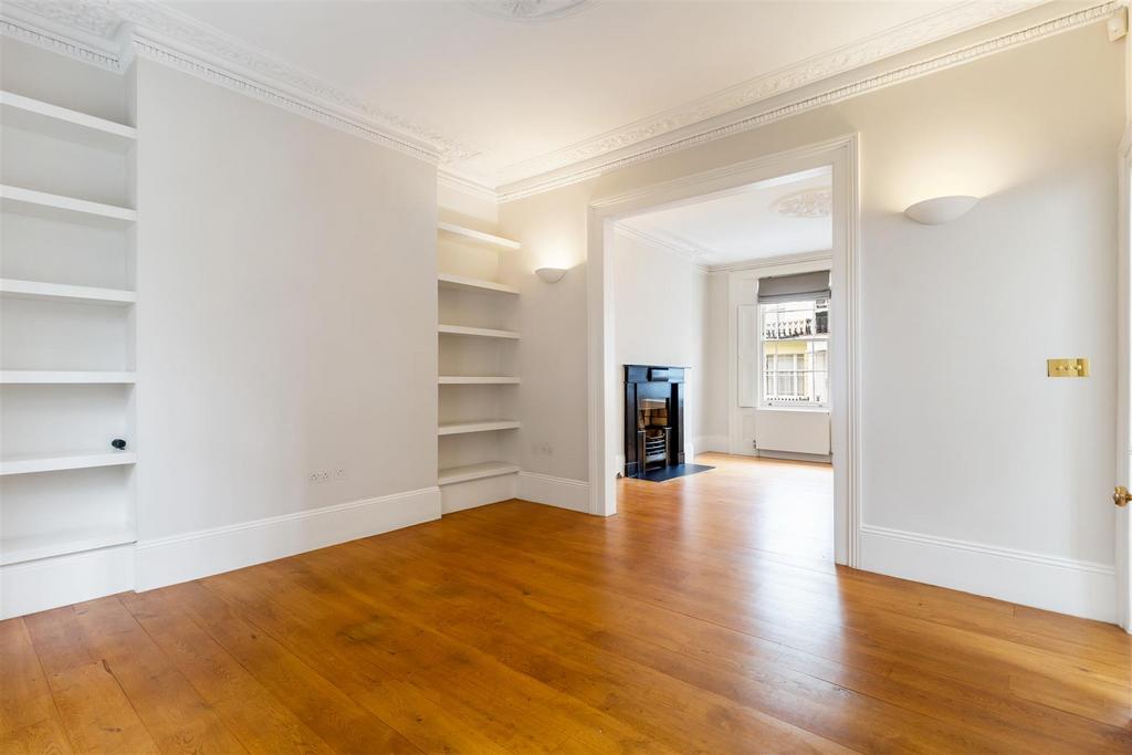 19 Chalcot Crescent NW1 8 YE-No Watermark-12.jpg