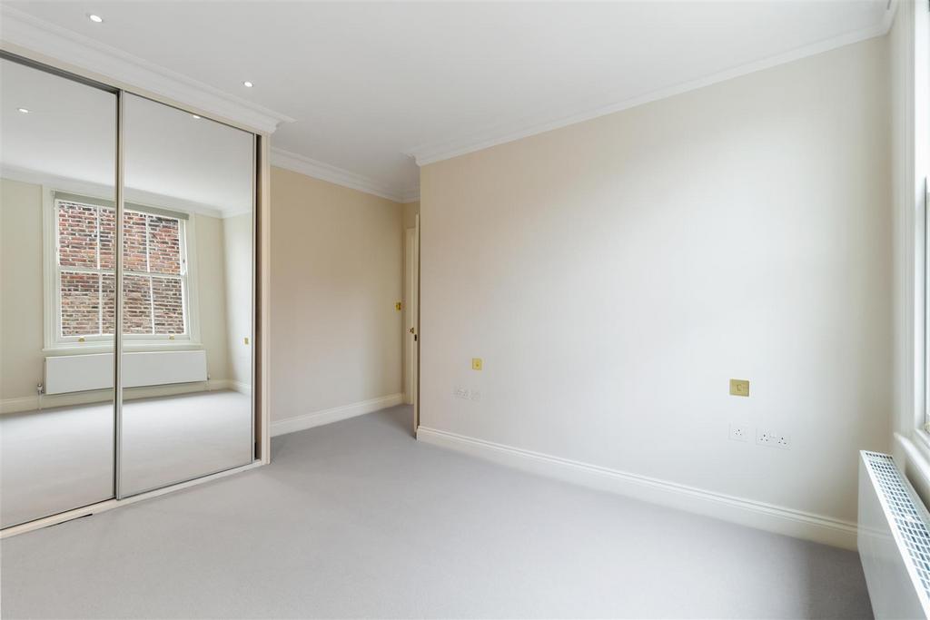 19 Chalcot Crescent NW1 8 YE-No Watermark-3.jpg