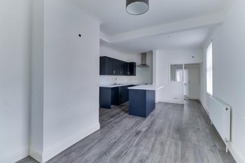 3 bedroom end of terrace house for sale, Whitworth Road, Portsmouth
