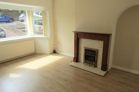 3 bedroom semi-detached house to rent, Monsal Road, Birmingham B42