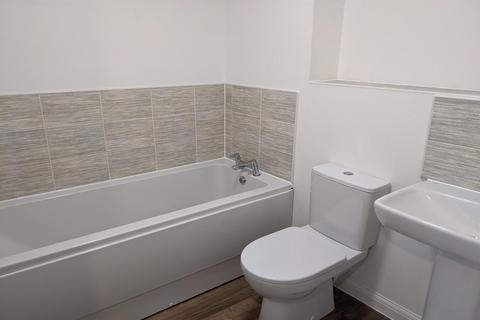 2 bedroom flat to rent, Bristol BS34