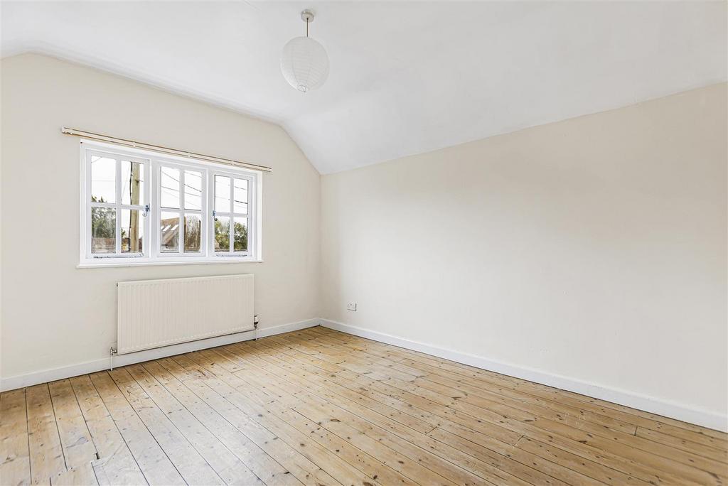 3 Bedroom 2.JPG
