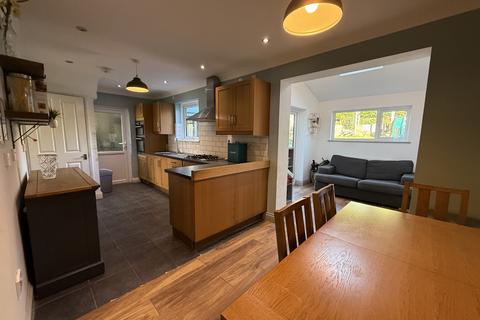 3 bedroom semi-detached house for sale, Knowling Mead, Tenby, Pembrokeshire, SA70