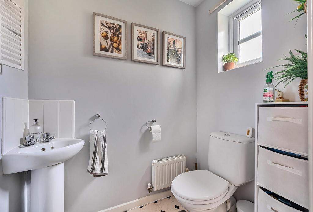 Ground Floor Wc