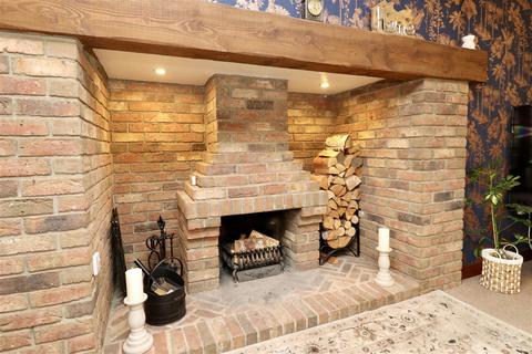 5 bedroom detached house for sale, Rowan Court, Holme-On-Spalding-Moor, York