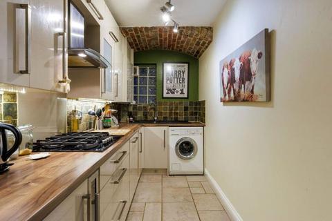 2 bedroom flat for sale, Sydney Road, Surrey GU1