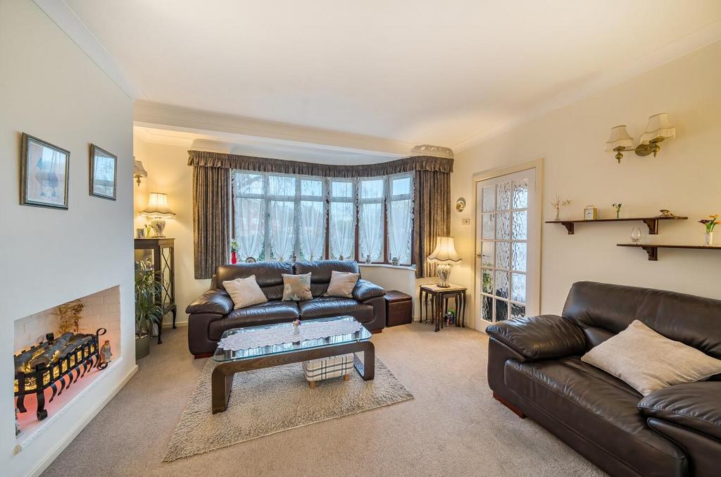 Davidson Frost-Wellings, DFW, Stanmore, Felbridge