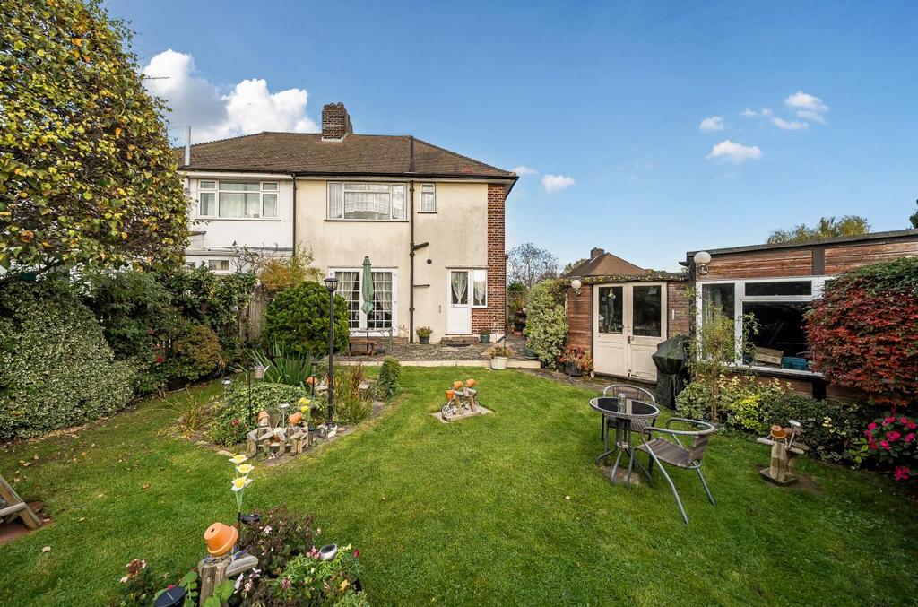 Davidson Frost-Wellings, DFW, Stanmore, Felbridge