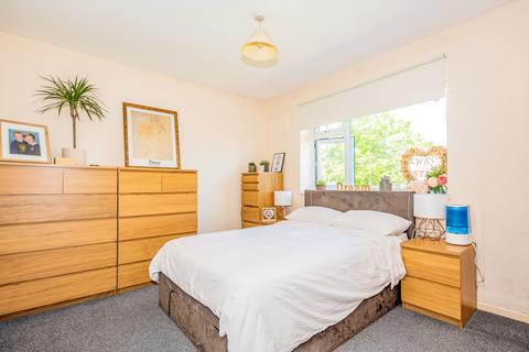 undefined, Sand Hill, Farnborough, Hampshire, GU14