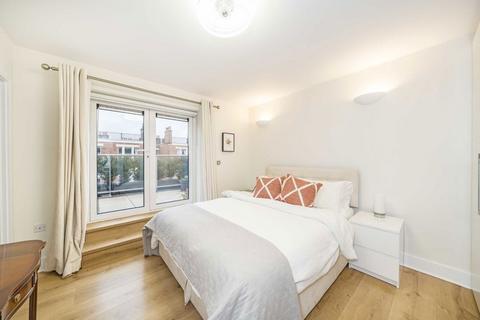 2 bedroom flat for sale, Lurline Gardens, London SW11