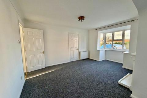 2 bedroom apartment to rent, Southampton Close, Eastbourne BN23