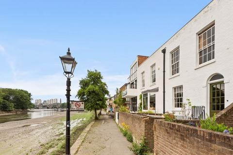 undefined, 21 Strand-on-the-Green, London, W4 3PH